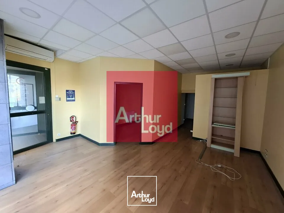 CLERMONT-FD CENTRE VILLE LOCAL COMMERCIAL 40 M² A VENDRE