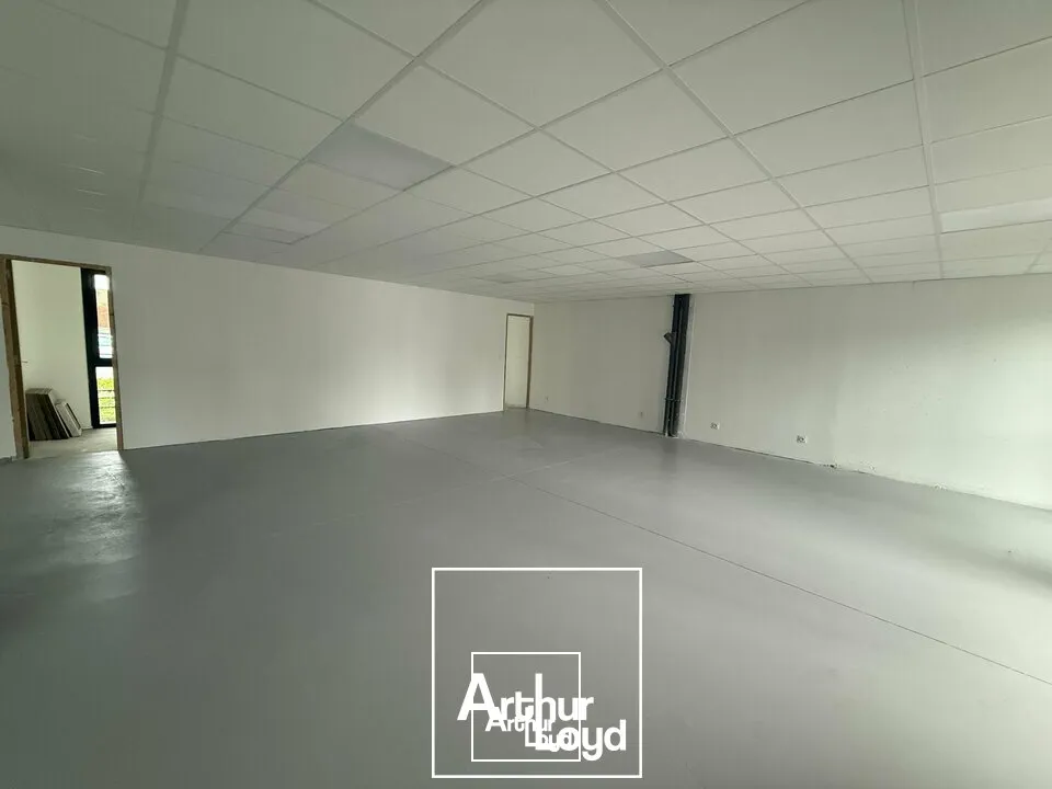 Local commercial/Bureaux  174 m² accessibles PMR  Brive-la-Gaillarde