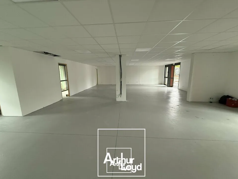 Local commercial/Bureaux  174 m² accessibles PMR  Brive-la-Gaillarde