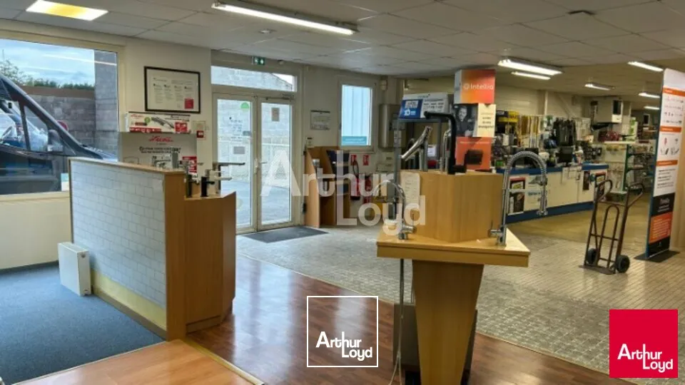 ROMORANTIN-LANTHENAY - VENTE LOCAL D'ACTIVITÉ DE 949 M² - PROCHE ZONE D'ACTIVITÉS