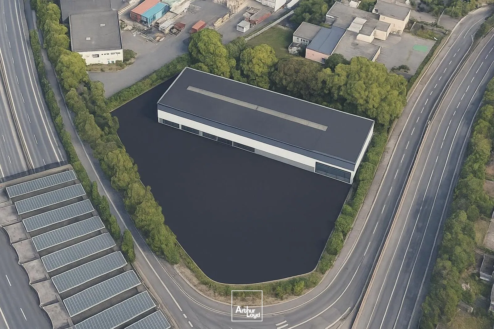 Bâtiment indépendant à louer 1460 m² - avec cour privative de 2528 m²VILLENEUVE LA GARENNE