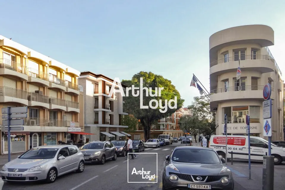 BUREAUX NEUFS A VENDRE 2299 M² DIVISBLES DÈS 234 M² - CAGNES SUR MER DANS IMMEUBLE ERP