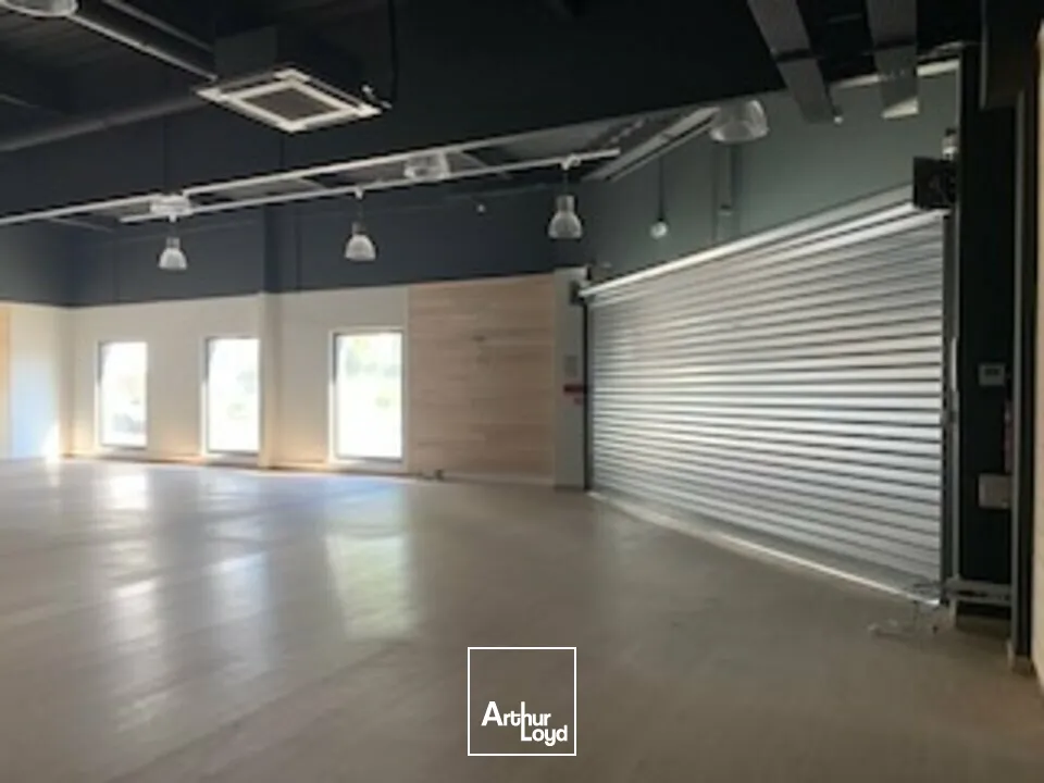 LOCAL COMMERCIAL A LOUER AVIGNON ZONE COMMERCIALE LA CRISTOLE AVIGNON SUD