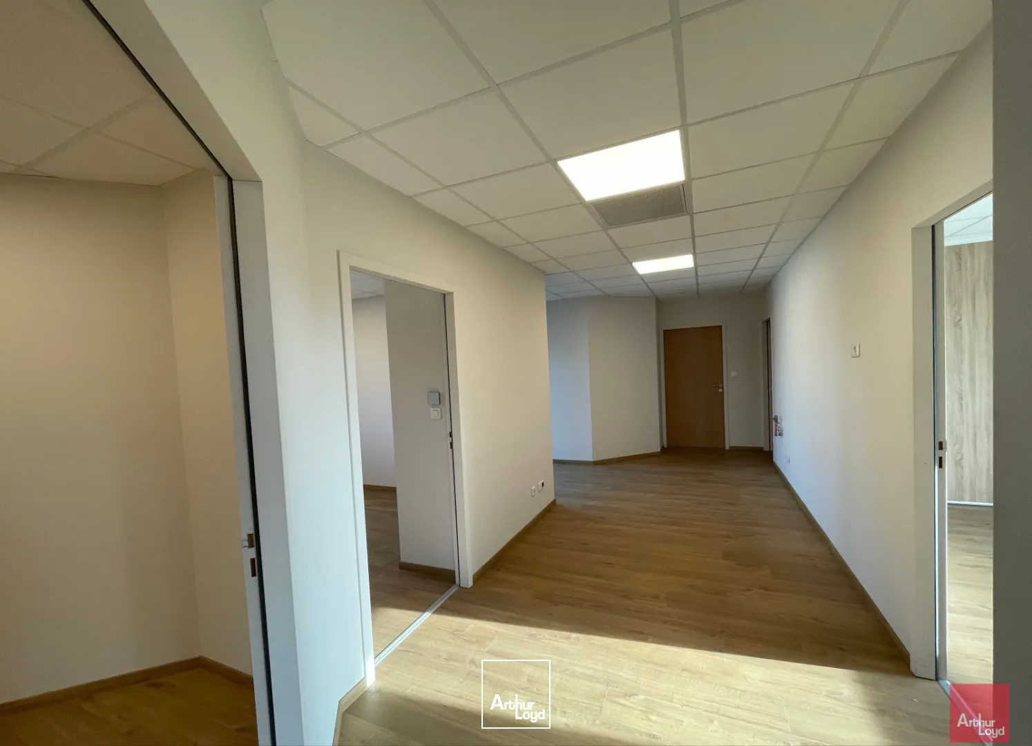 Bureaux de 73 m² non divisibles à louer à Nîmes , secteur St Césaire