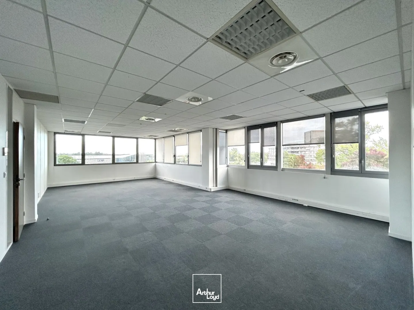 A louer - Bureaux 1430 m² divisibles à partir de 119 m² - Bureaux du Parc - Bordeaux Lac