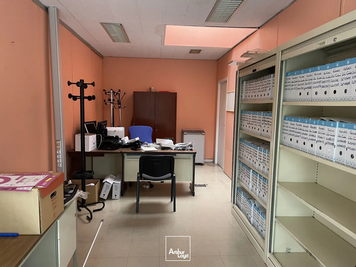 Entrepôt A VENDRE à Cambrai