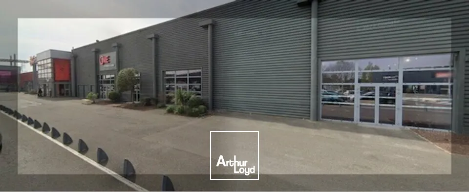 AVIGNON CENTRE COMMERCIAL CAP SUD local commercial à louer d'environ 1200 m2