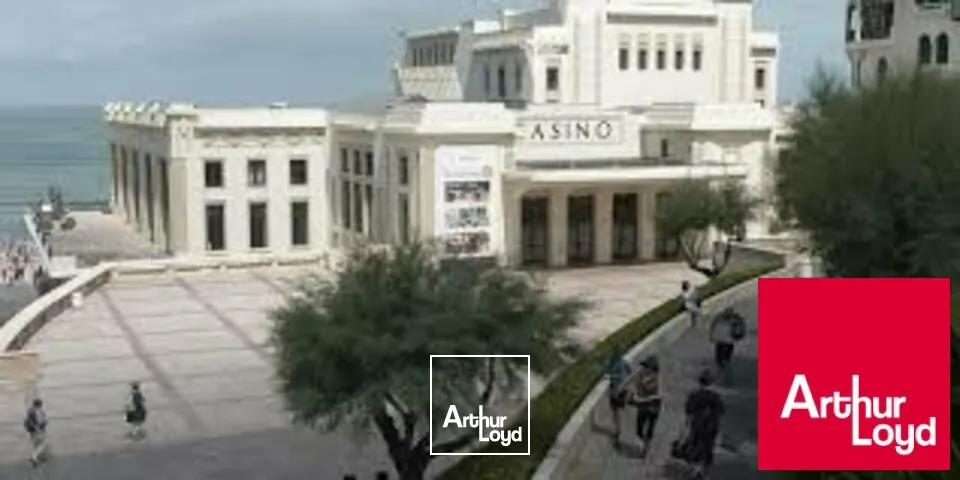 BIARRITZ - location en bail précaire, idéal pour activité de luxe.