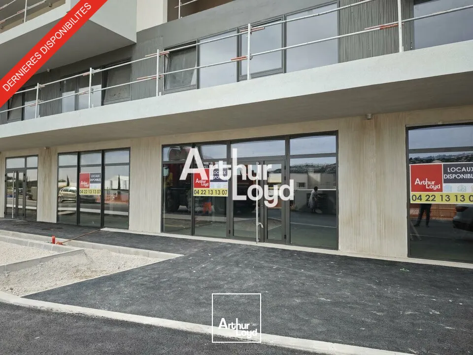 A LOUER LOCAL COMMERCIAL DE 280 M², IMMEUBLE ERP - SAINT LAURENT DU VARSANS DROIT AU BAIL NI DROIT D'ENTREE