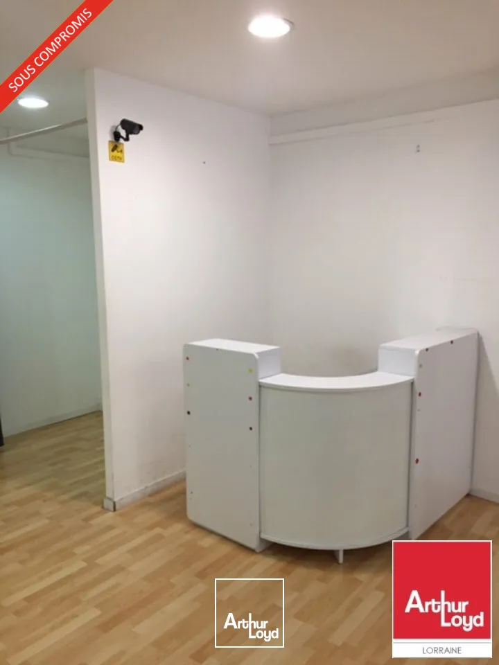 LOCAL COMMERCIAL à VENDRE de 44 m²