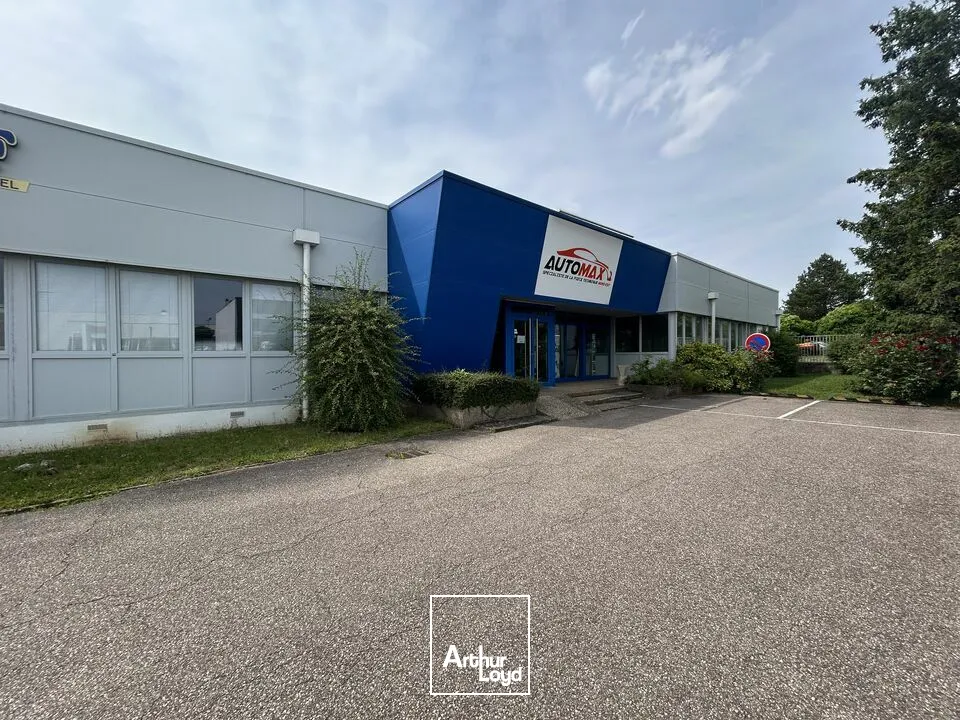 LOCAL D'ACTIVITE - ENTREPOT à VENDRE de 2374 m²