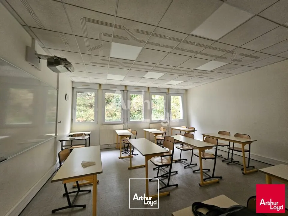 Angers bâtiment indépendant à vendre de 1 050 m² 