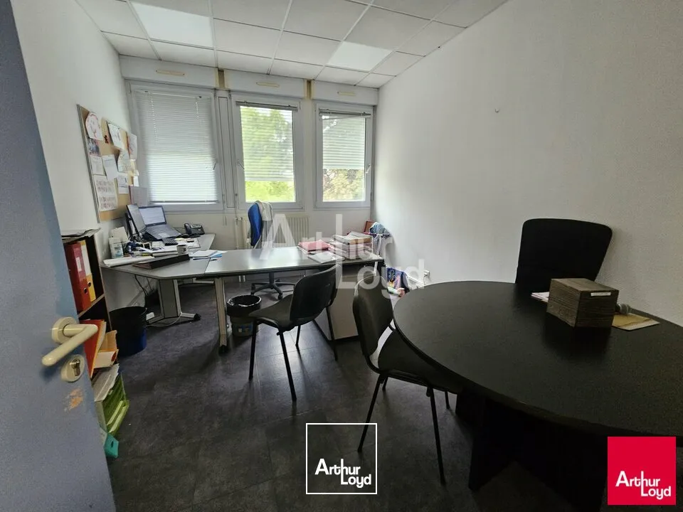 Angers bâtiment indépendant à vendre de 1 050 m² 