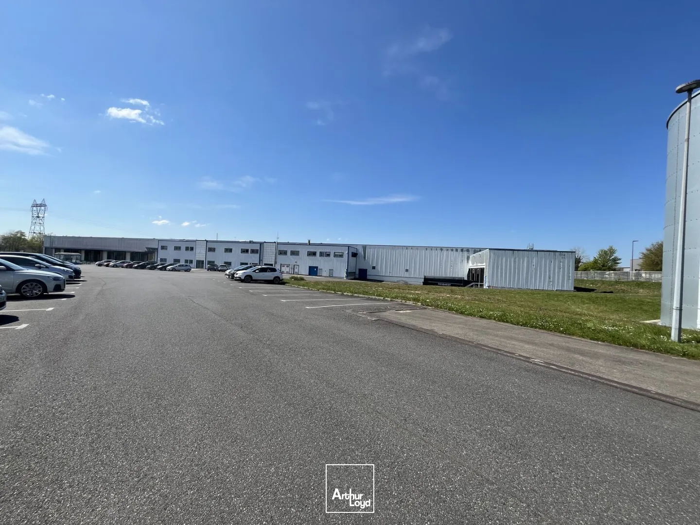 A VENDRE LOCAL ACTIVITE LOGISTIQUE 14000M2 PONTCHATEAU
