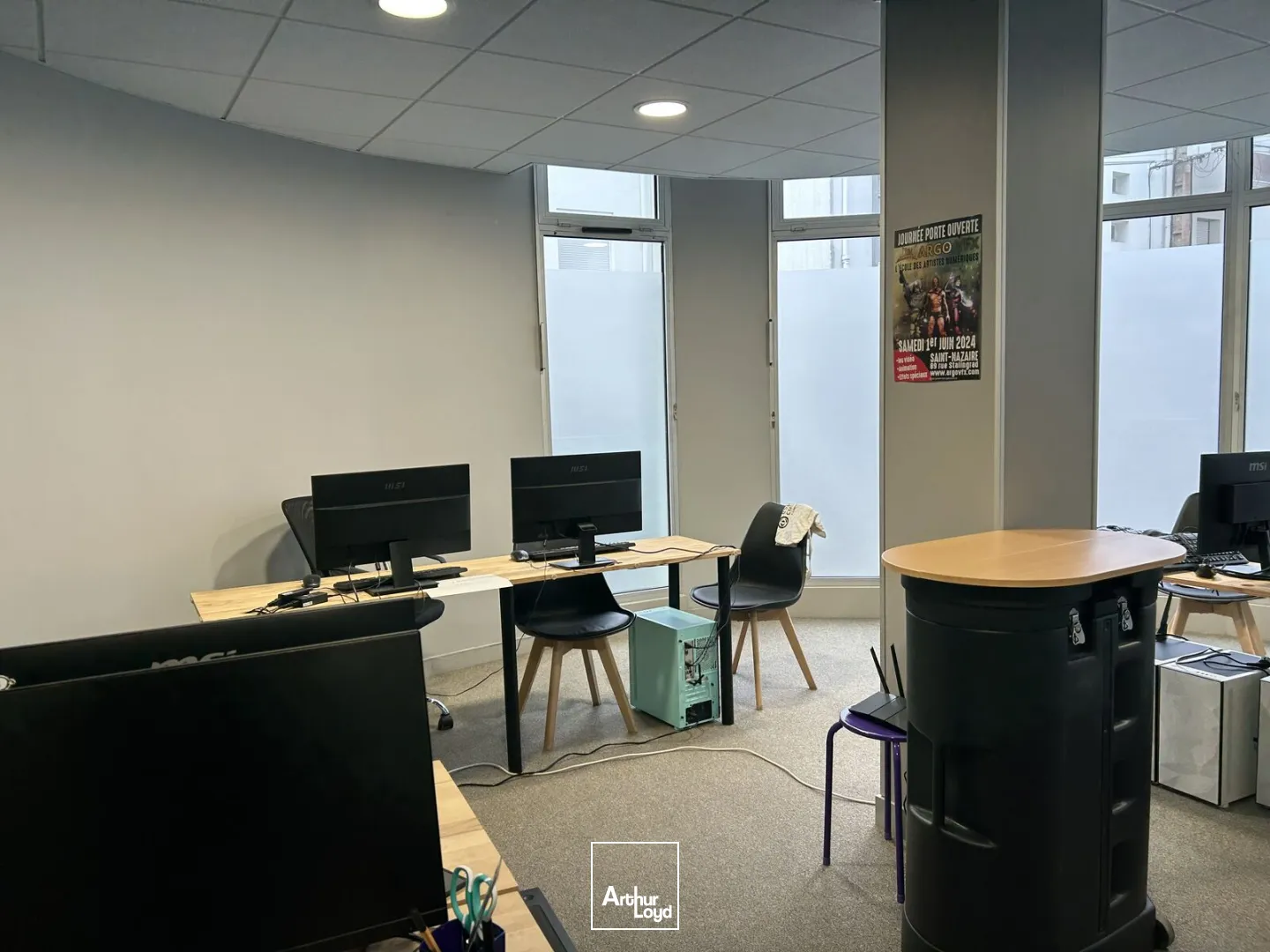 BUREAUX - COMMERCE - 153 M2 - CENTRE-VILLE - SAINT NAZAIRE 