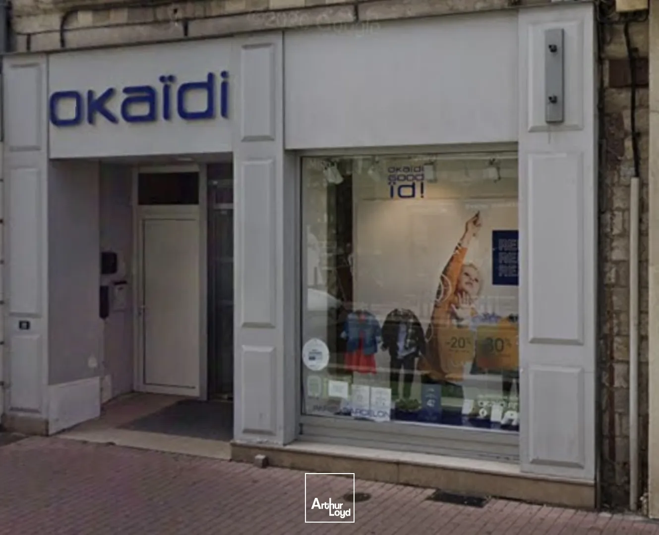 Local commercial à vendre ou à louer de 170m2 en emplacement numéro 1 proche place d'Armes à DOUAI-extraction possible