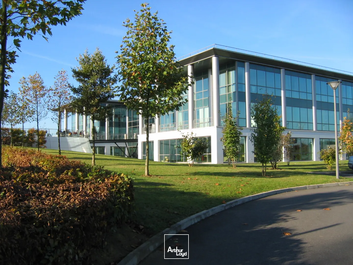 Bureaux certifiés BREEAM à louer - 1 301 m² divisibles dès 260 m² - Paris Nord 2 Roissy CDG