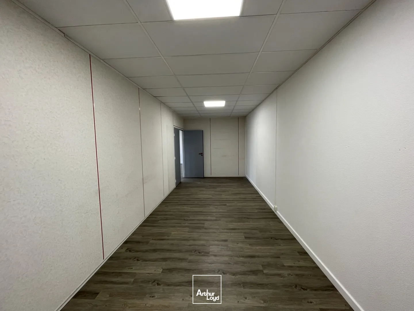 À louer - Bureaux fonctionnels et modulables avec parkings privatifs - Parc d'activités dynamique proche de Lille