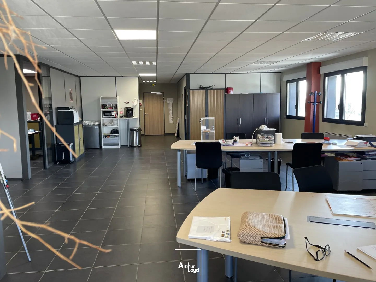 Vos bureaux à la location, prêts à l'emploi à mi chemin entre Lille et Valenciennes .