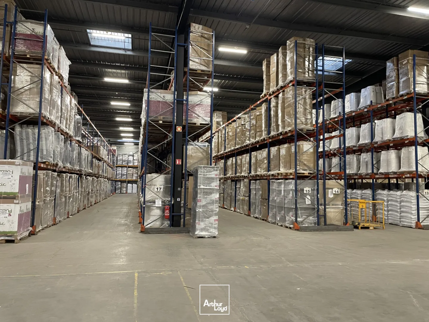 Entrepôt à louer - Lens