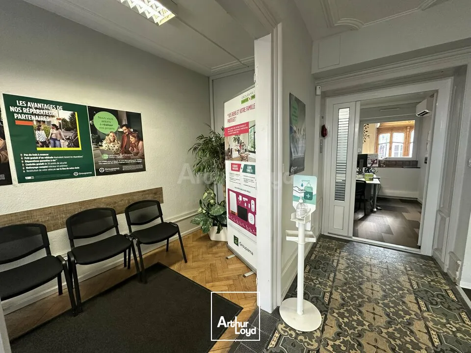 LOCAL D'ACTIVITE - ENTREPOT à VENDRE de 189 m²