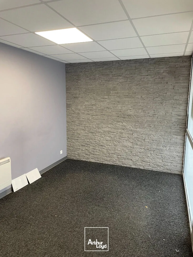 Idéal profession libérale -187 m² Limoges - Forte visibilité et stationnements