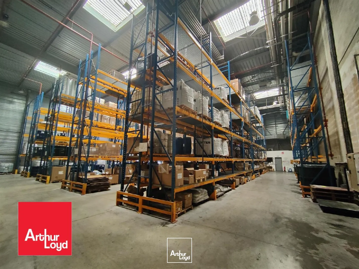 Local d'activité à vendre à Tremblay-les-Villages 28170