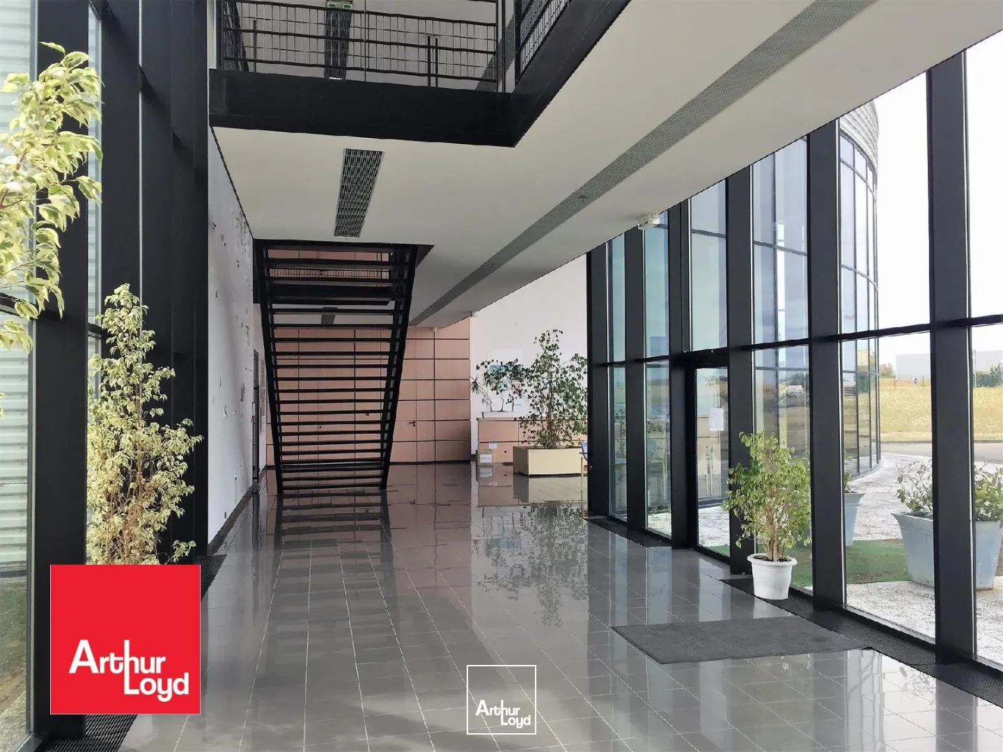 Local d'activité à vendre à Tremblay-les-Villages 28170