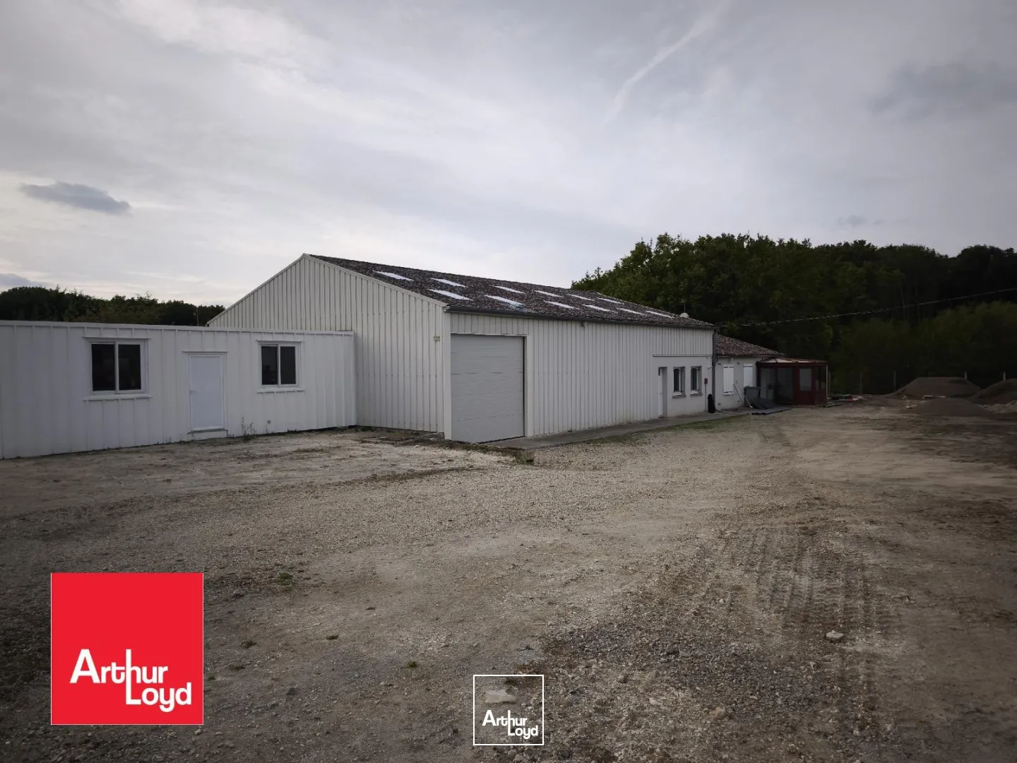 Local d'activité à louer à Nogent LE PHAYE 28630