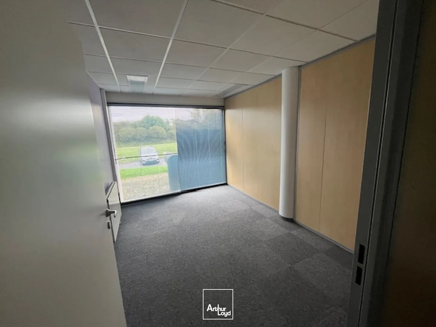 A LOUER - PLATEAUX DE BUREAUX - QUIMPER 