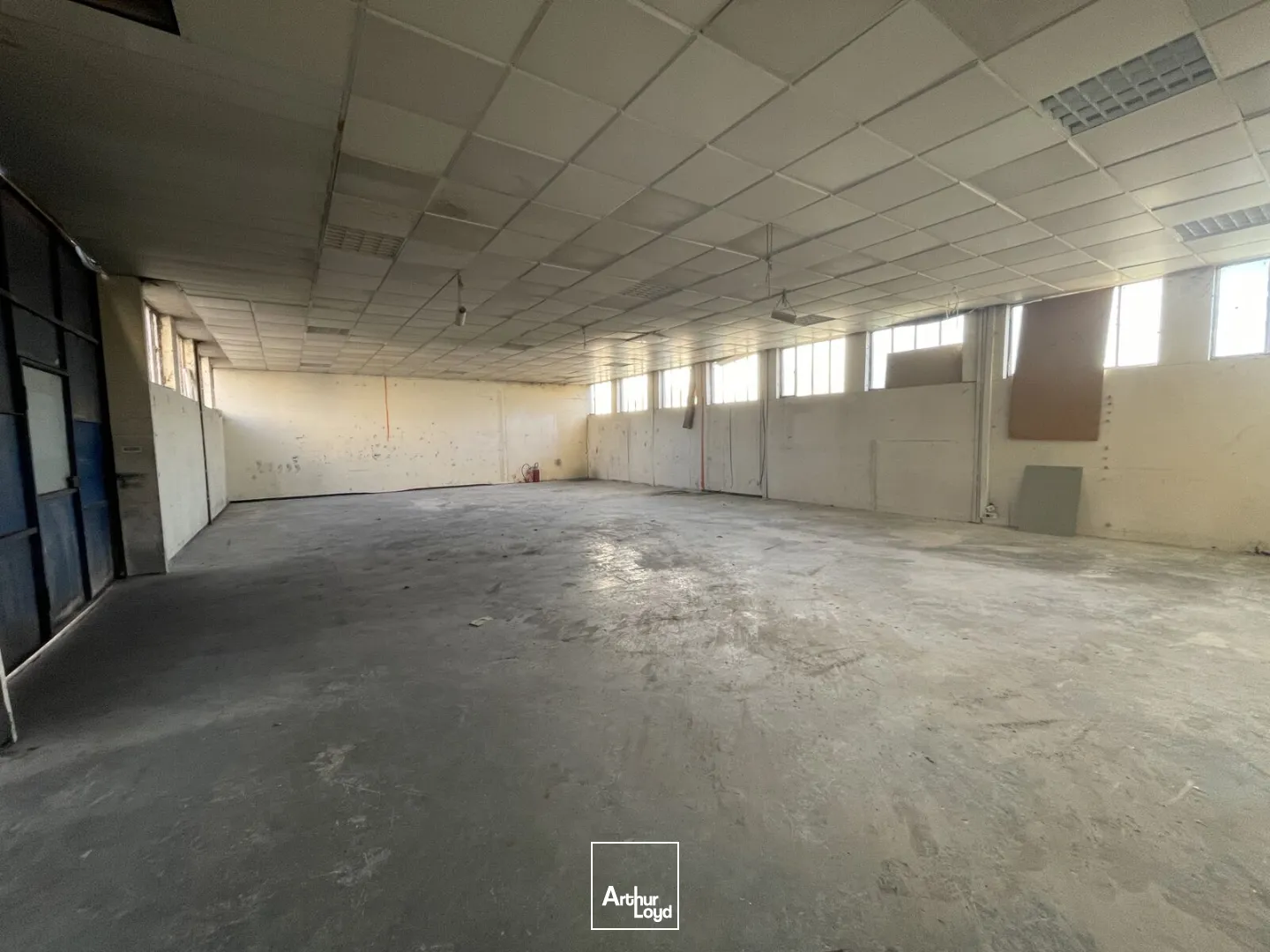 Entrepôts à louer à GRAVIGNY 27930