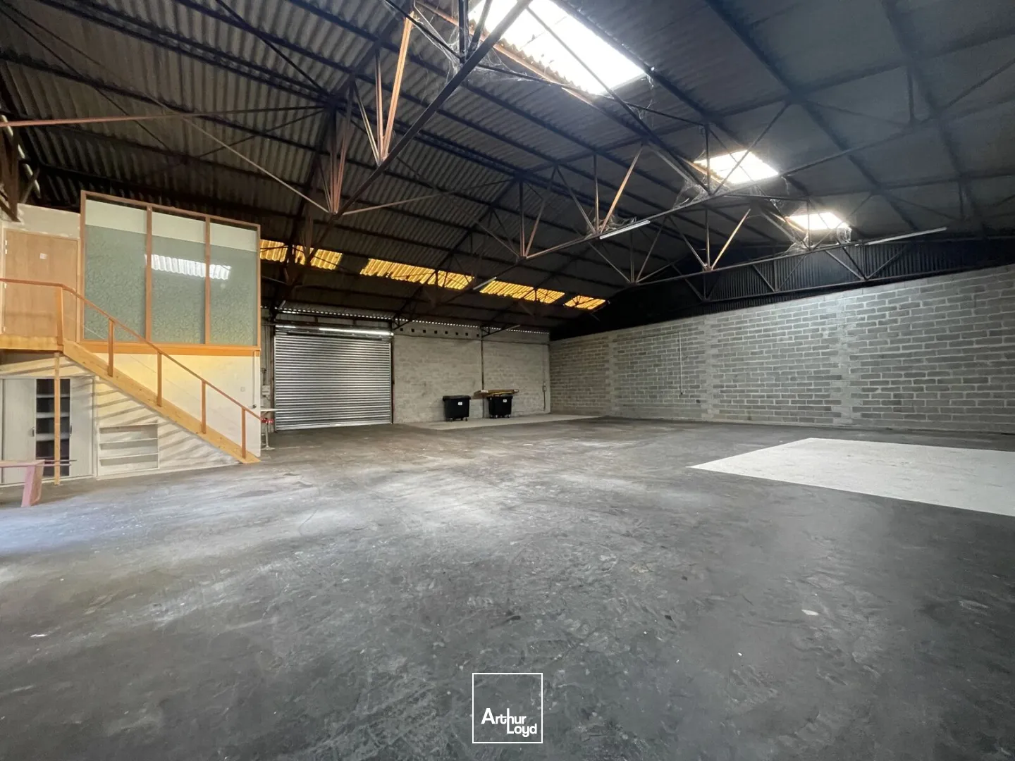 Locaux d'activité à louer à GRAVIGNY 27930