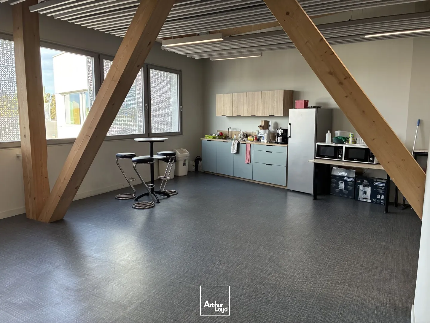 Green Corner : bureaux modernes et modulables avec parking dans un bâtiment eco-performant - accès rapide aux transports