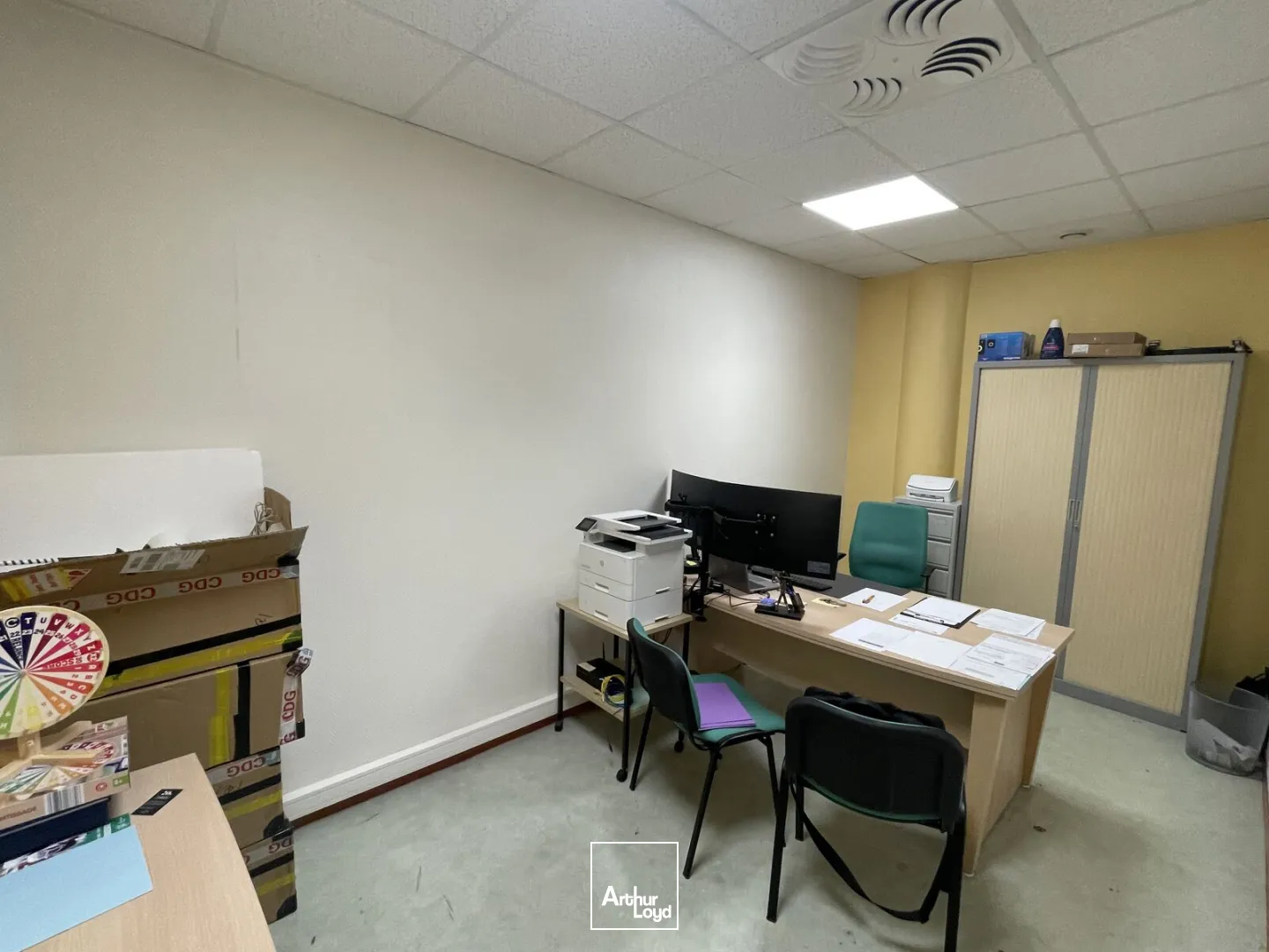 A VENDRE OU A LOUER: EMPLACEMENT PREMIUM de 135 m2 SUR LES BOULEVARDS A MAUBEUGE