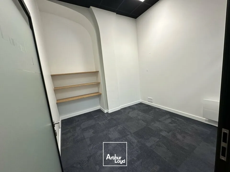 A LOUER BUREAUX CENTRE VILLE DE POITIERS - EN CENTRE D'AFFAIRES 