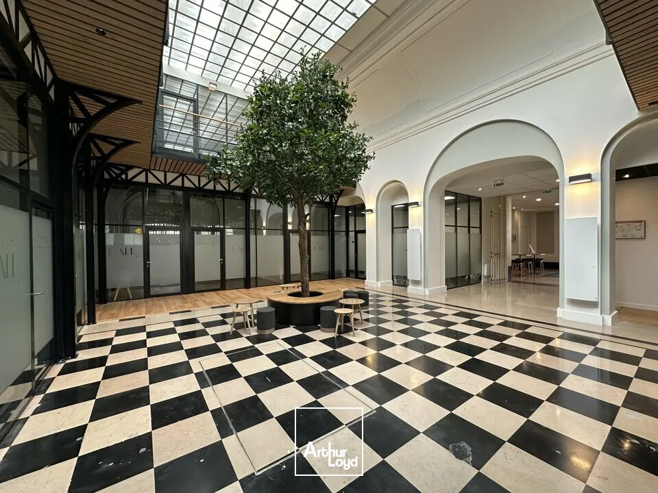 A LOUER BUREAUX CENTRE VILLE DE POITIERS - EN CENTRE D'AFFAIRES 