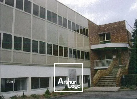 Activités et Bureaux à louer à LES ULIS 91940