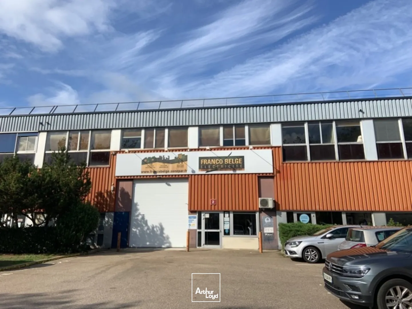 Locaux d'activité à louer à TRAPPES 78190