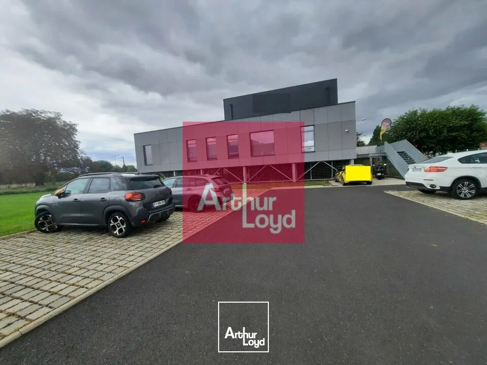 AULNAT A VENDRE LOCAL ACTIVITE 482 M² - BATIMENT INDEPENDANT 