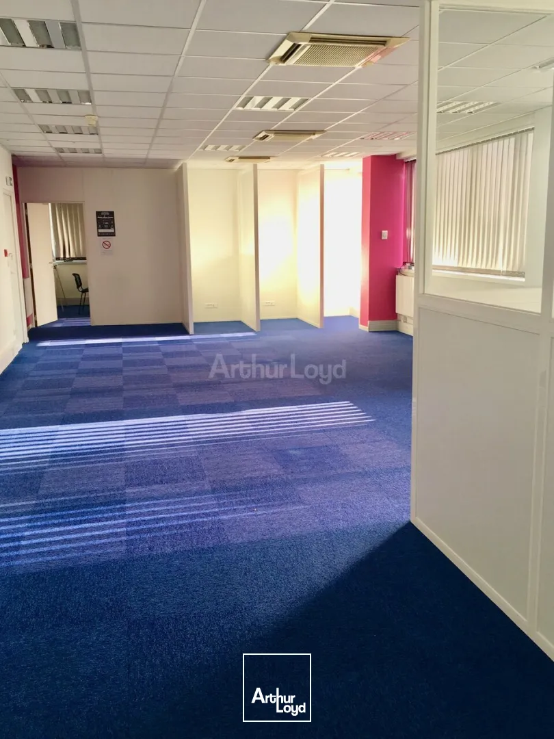 BUREAUX à LOUER de 391 m²