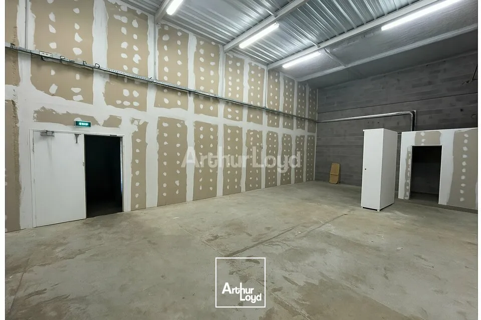 LOCAL COMMERCIAL à LOUER de 460 m²