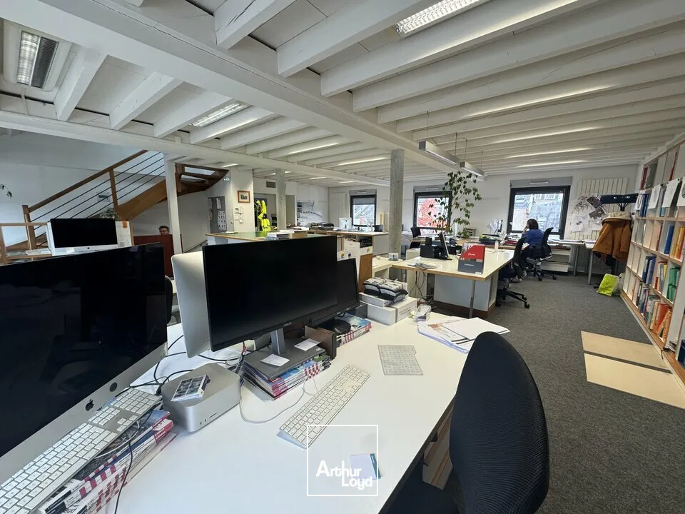 TOURS CENTRE BUREAUX A LOUER 118 M² PARKINGS