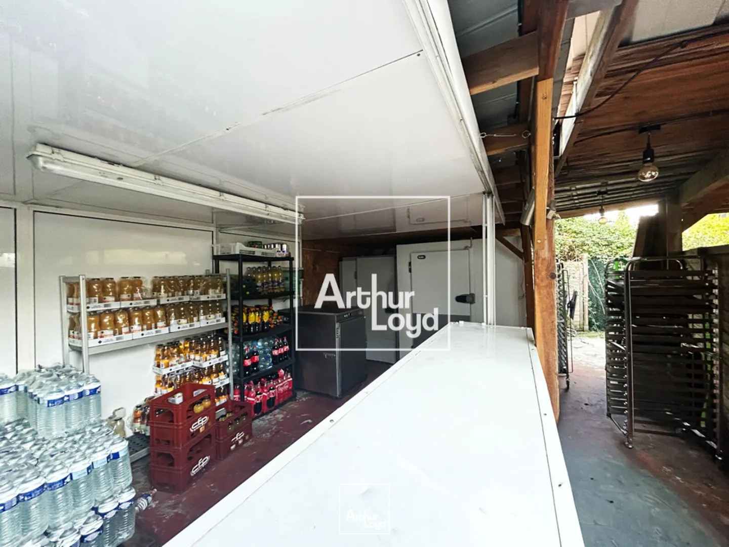 LOCAL COMMERCIAL RESTAURATION - AVEC EXTRACTION - (LOCATION / VENTE)