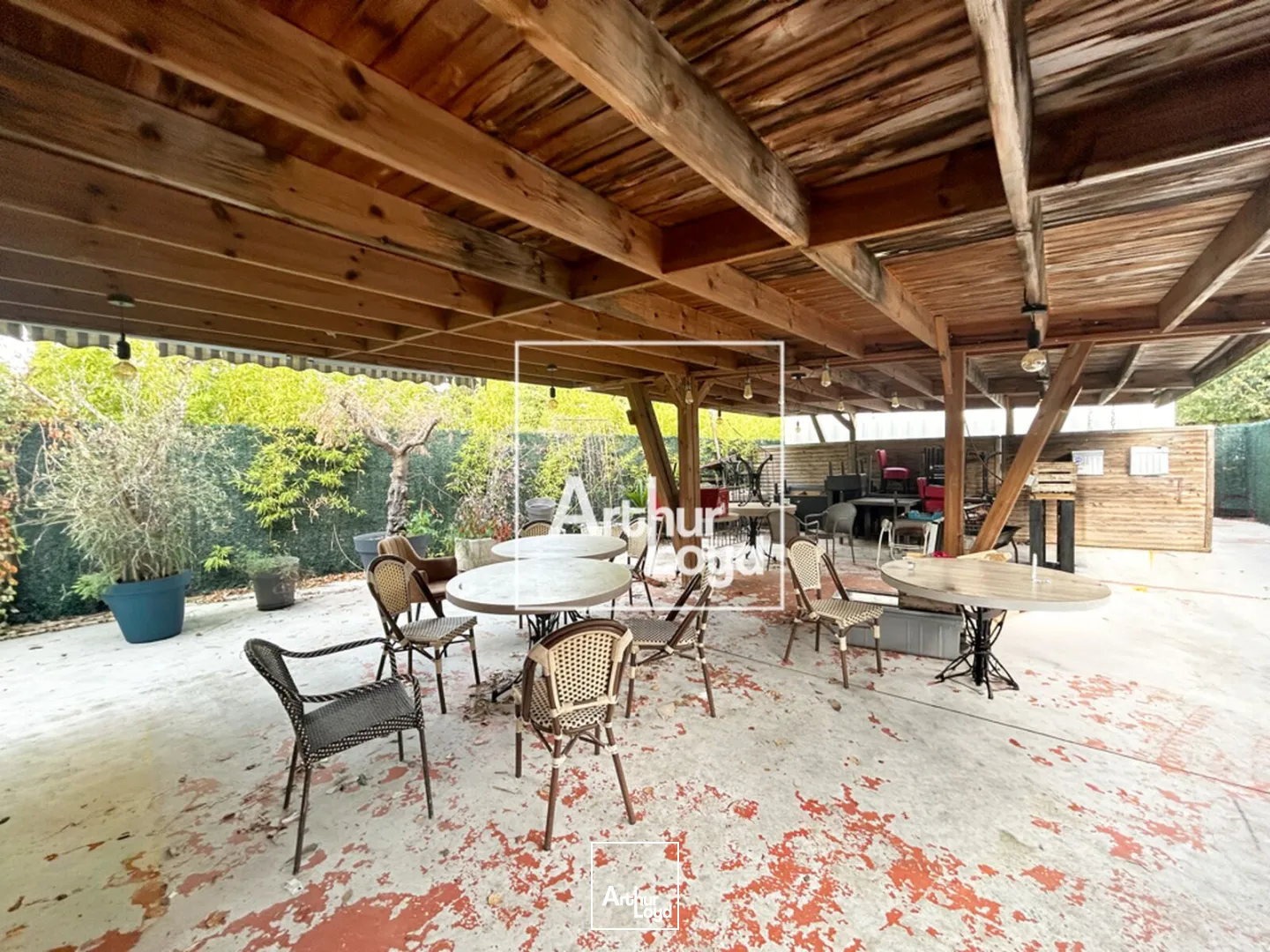 LOCAL COMMERCIAL RESTAURATION - AVEC EXTRACTION - (LOCATION / VENTE)