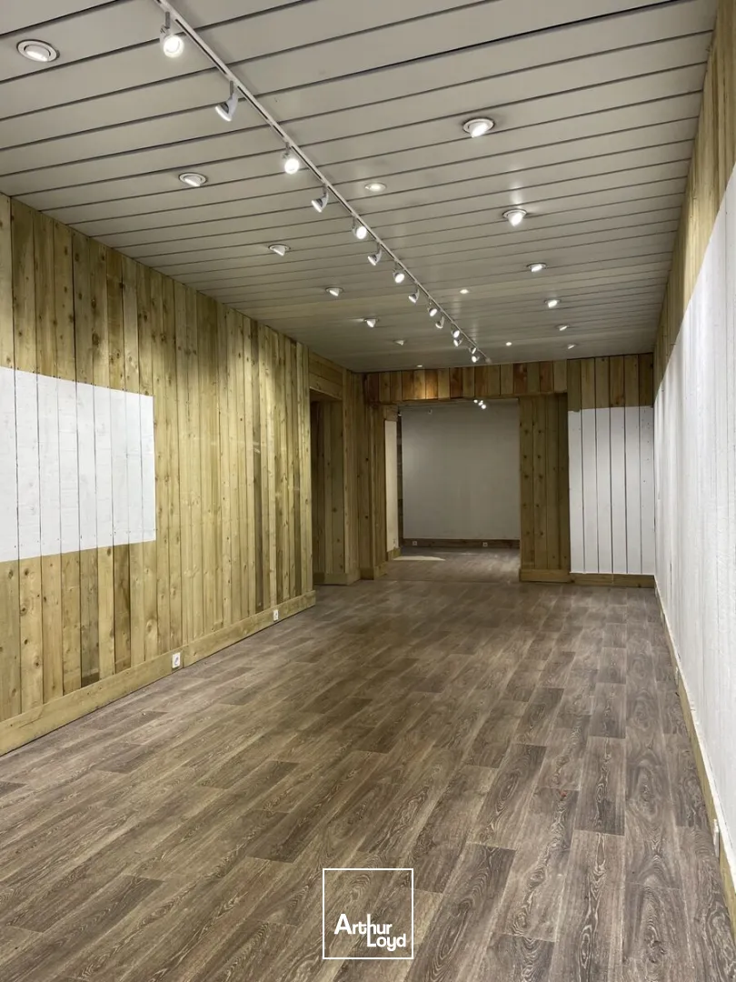 A VENDRE - LOCAL COMMERCIAL - 100 M² - AURAY