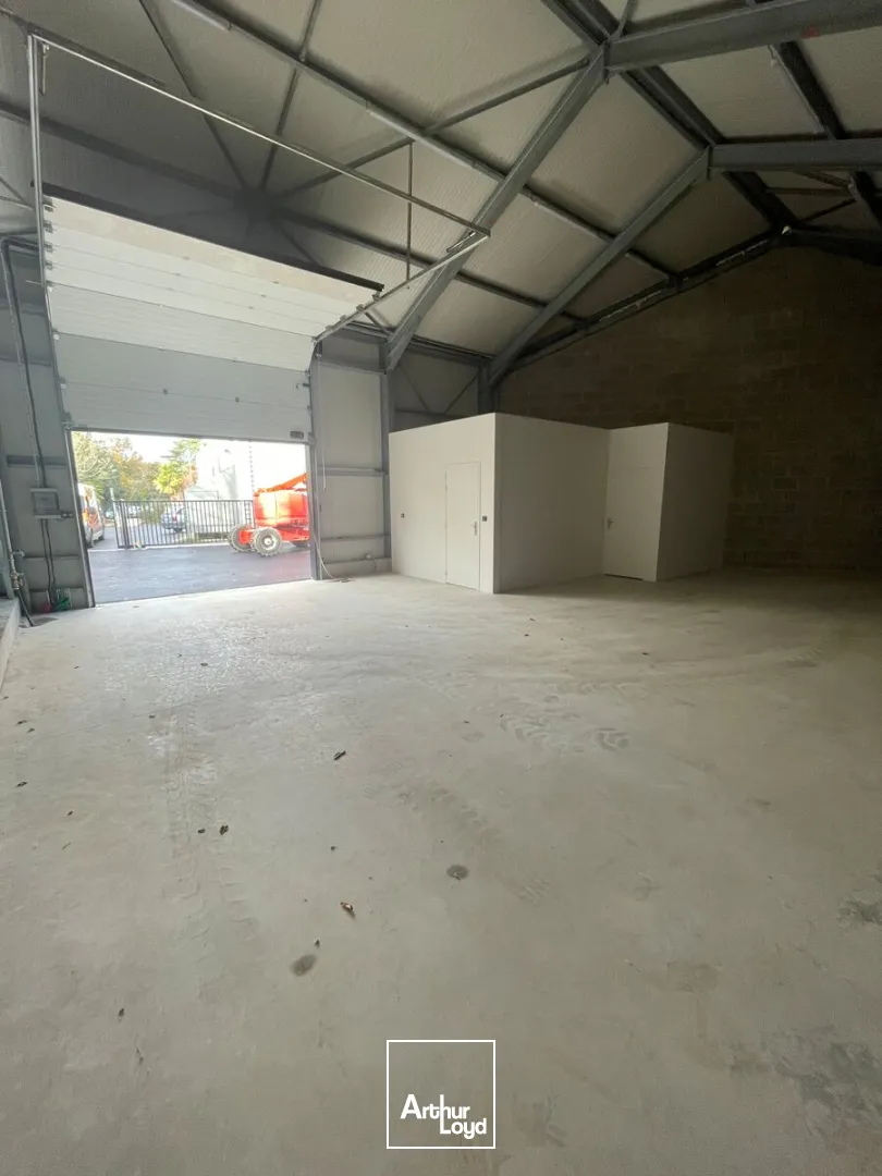 A LOUER - LOCAL D'ACTIVITE 128 M² - PLECOP