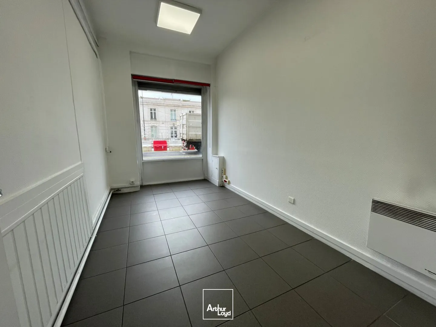 Local commercial à louer à Nantes centre avec visibilité optimale