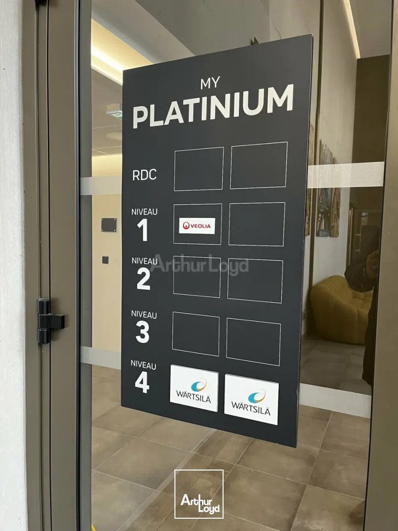 BUREAUX à LOUER de 567 m²