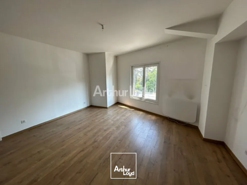 A LOUER - LOCAL D'ACTIVITÉ / COMMERCIAL - REIMS TINQUEUX