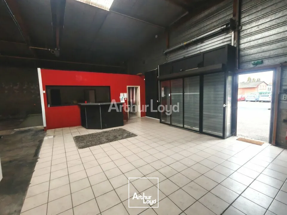 A Louer - Local d'activité de 500m2 avec bureaux ZI de St Martin Sur Le Pré
